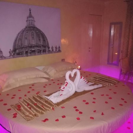 Myrome Vatican Bagian luar foto