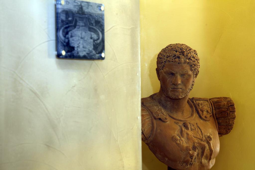Myrome Vatican Bagian luar foto